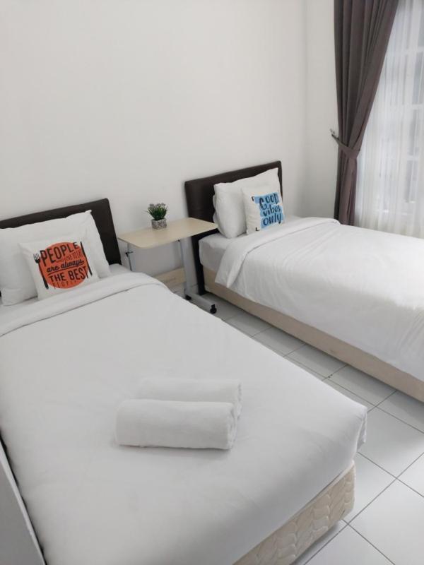 Tamadara Guesthouse Jogja Maguwo Luaran gambar